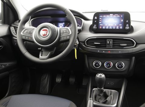 Ficha técnica de Fiat Ficha técnica de Fiat