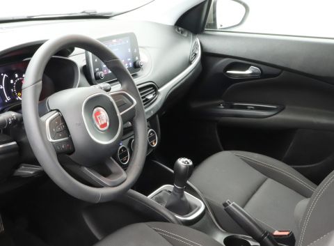 Ficha técnica de Fiat Ficha técnica de Fiat