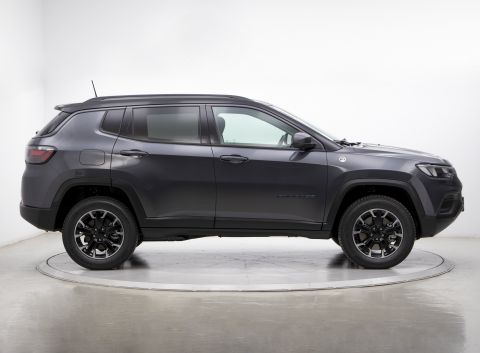 Ficha técnica de Jeep Ficha técnica de Jeep