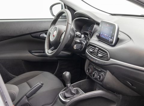 Ficha técnica de Fiat Ficha técnica de Fiat