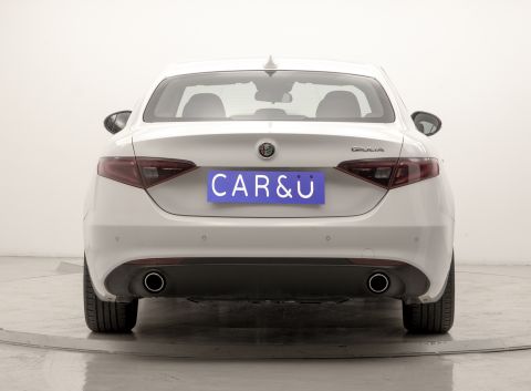 Ficha técnica de Alfa Romeo