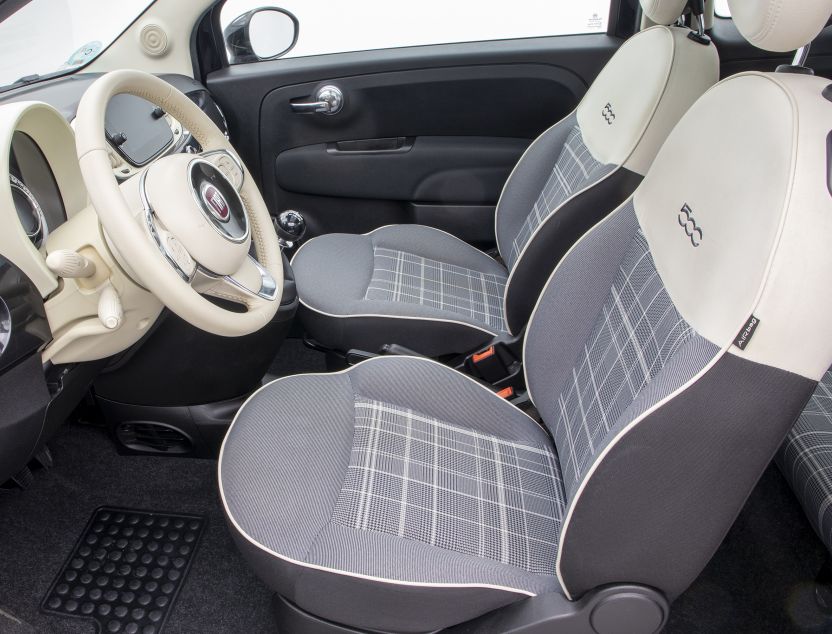 Interior de Fiat 500