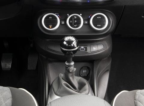 Ficha técnica de Fiat Ficha técnica de Fiat
