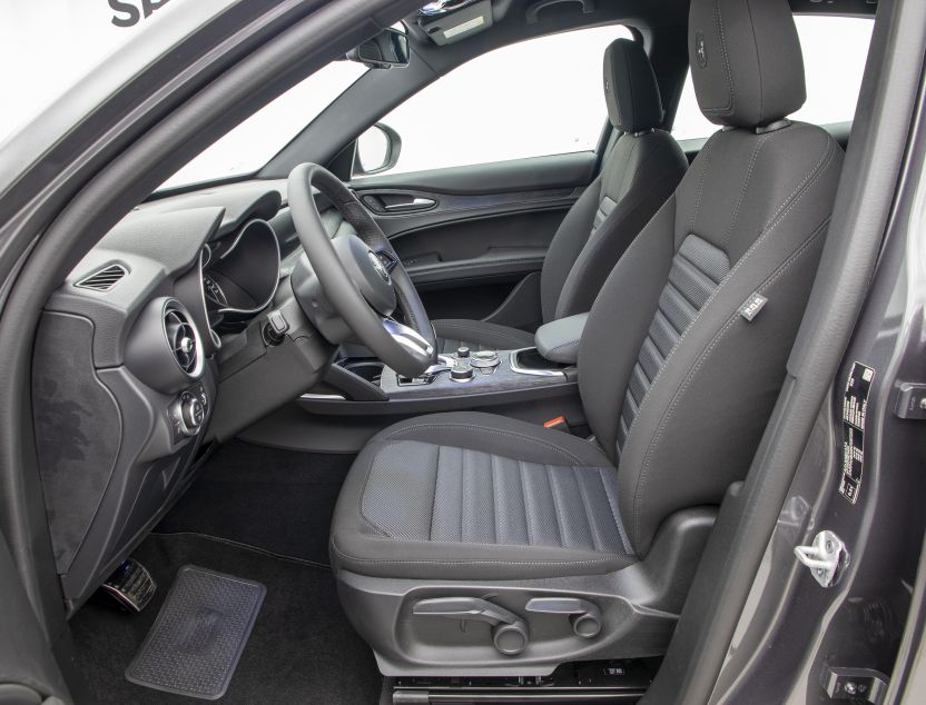 Interior de Alfa Romeo STELVIO