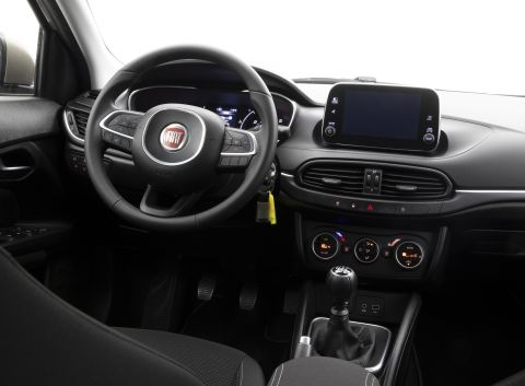 Ficha técnica de Fiat