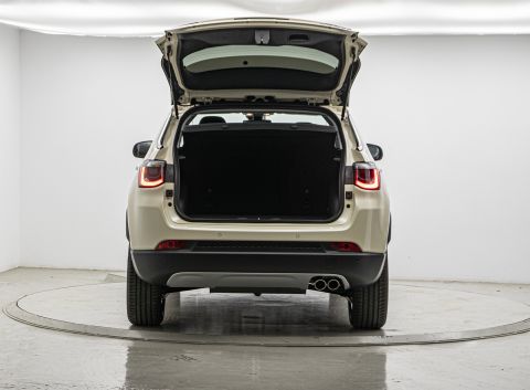 Ficha técnica de Jeep