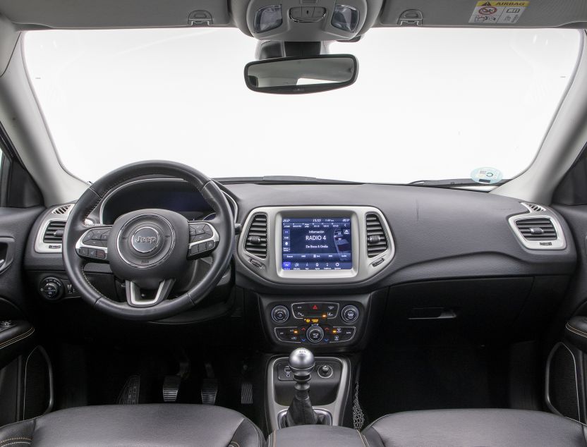 Interior de Jeep Compass