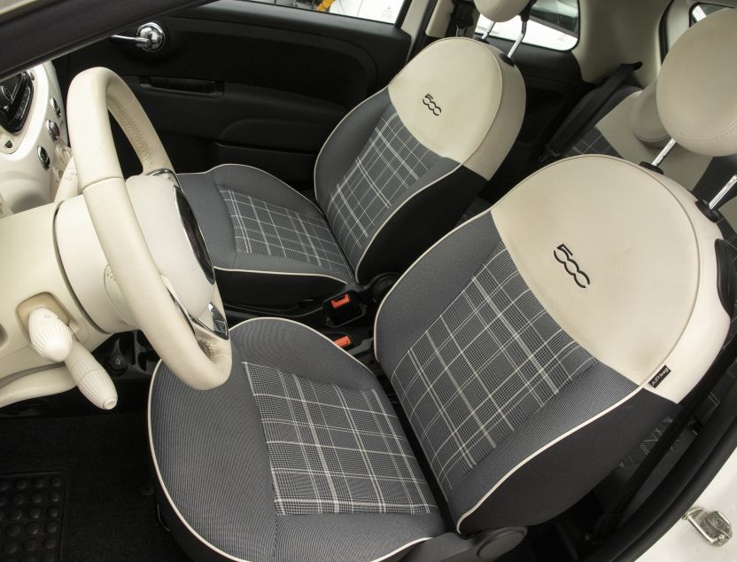 Interior de Fiat 500