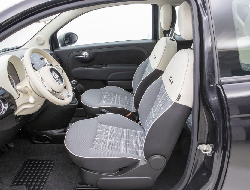 Interior de Fiat 500