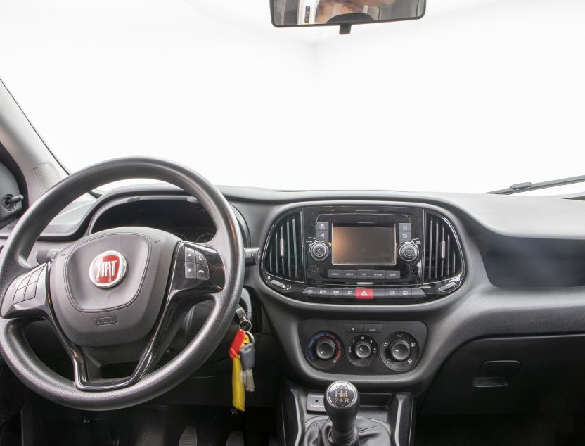 Interior de Fiat Doblo