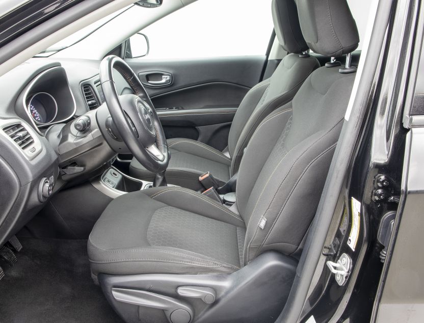 Interior de Jeep Compass