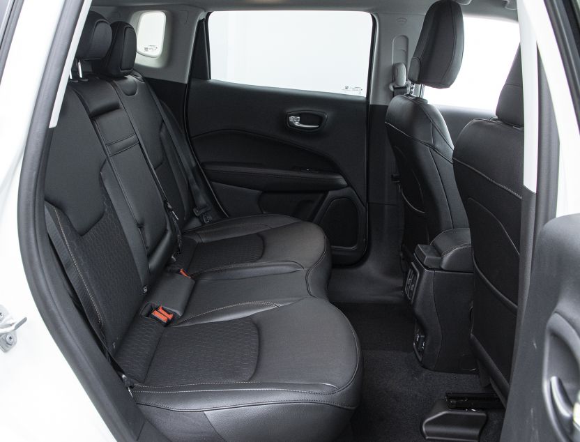 Interior de Jeep Compass