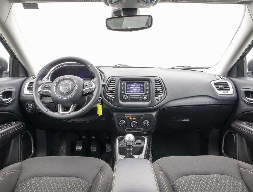 Interior de Jeep Compass