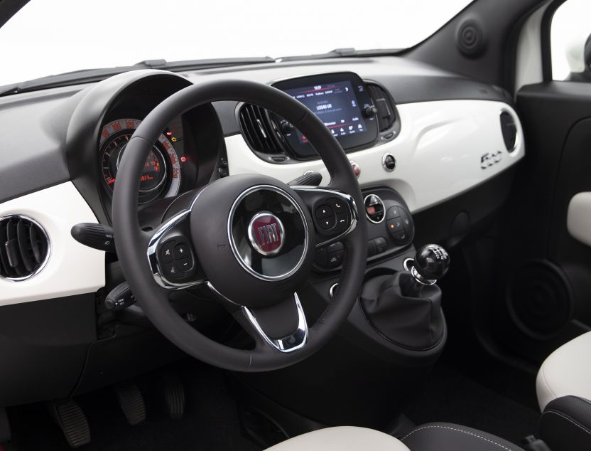 Interior de Fiat 500