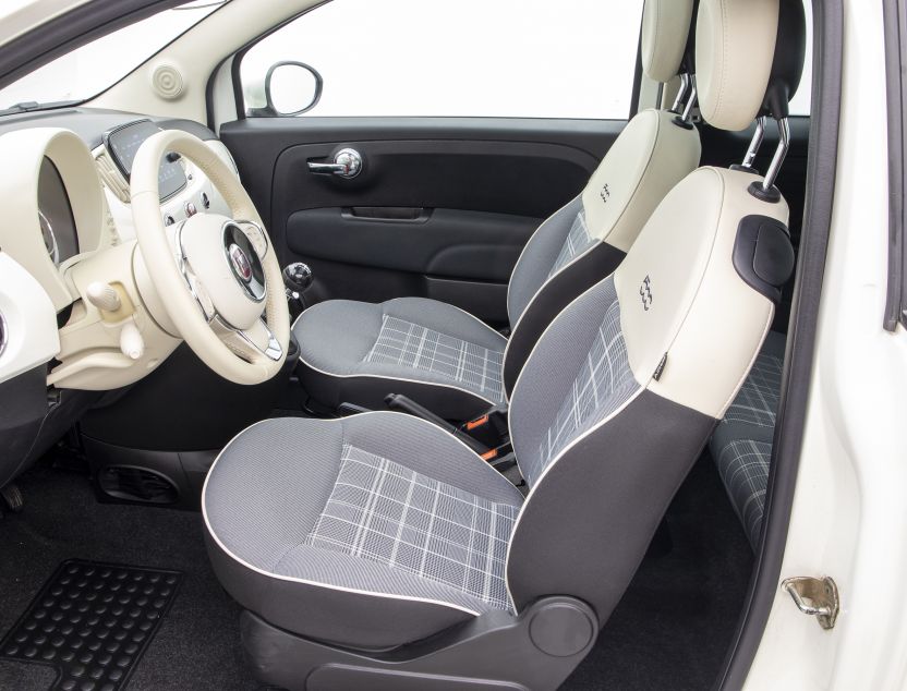 Interior de Fiat 500