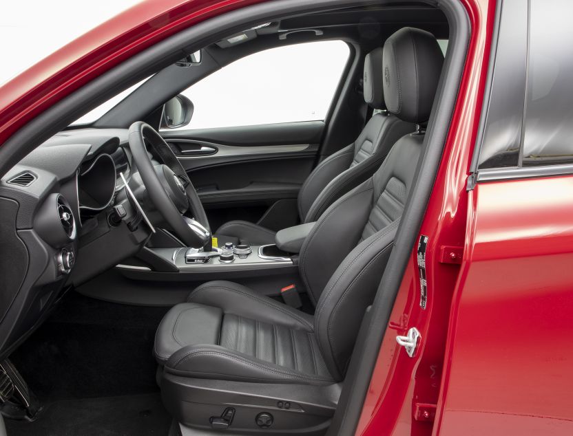 Interior de Alfa Romeo STELVIO