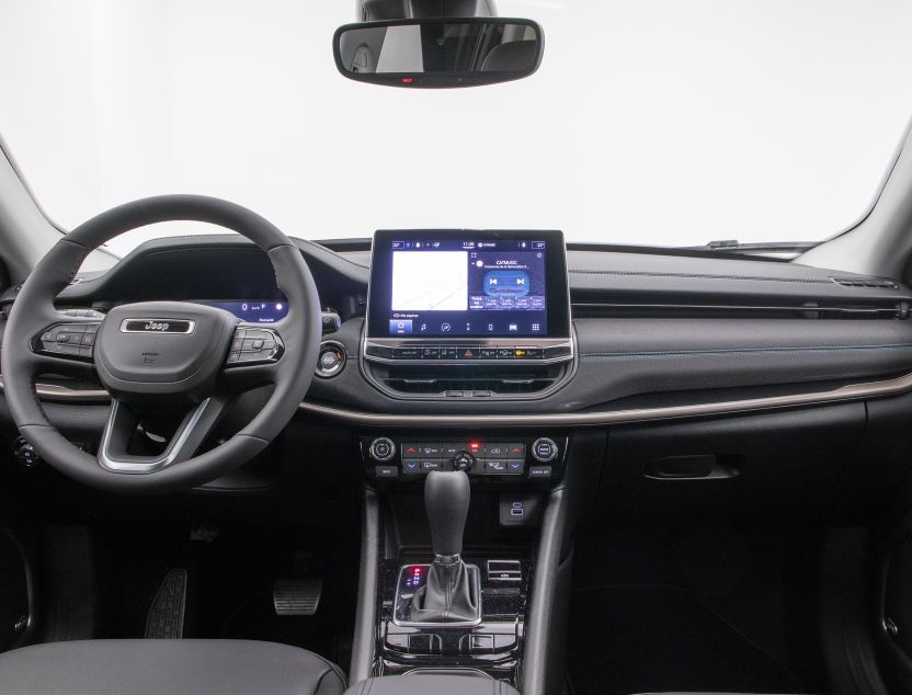 Interior de Jeep Compass