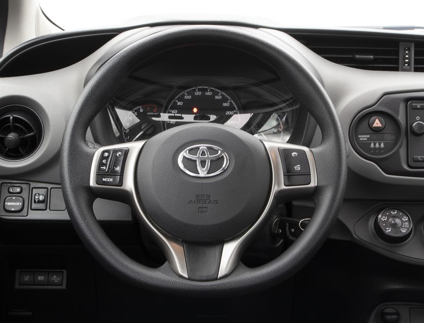 Interior de Toyota Yaris