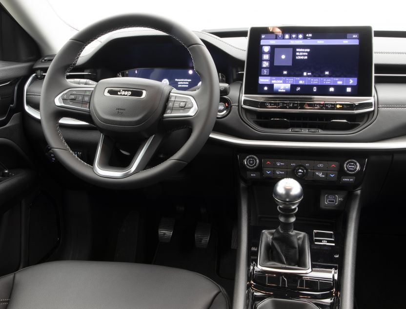 Interior de Jeep Compass