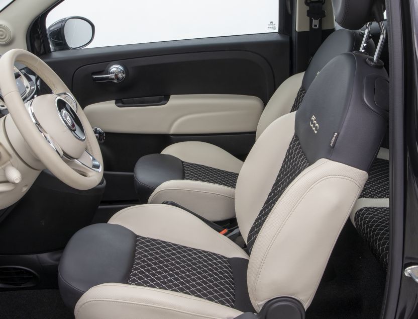 Interior de Fiat 500