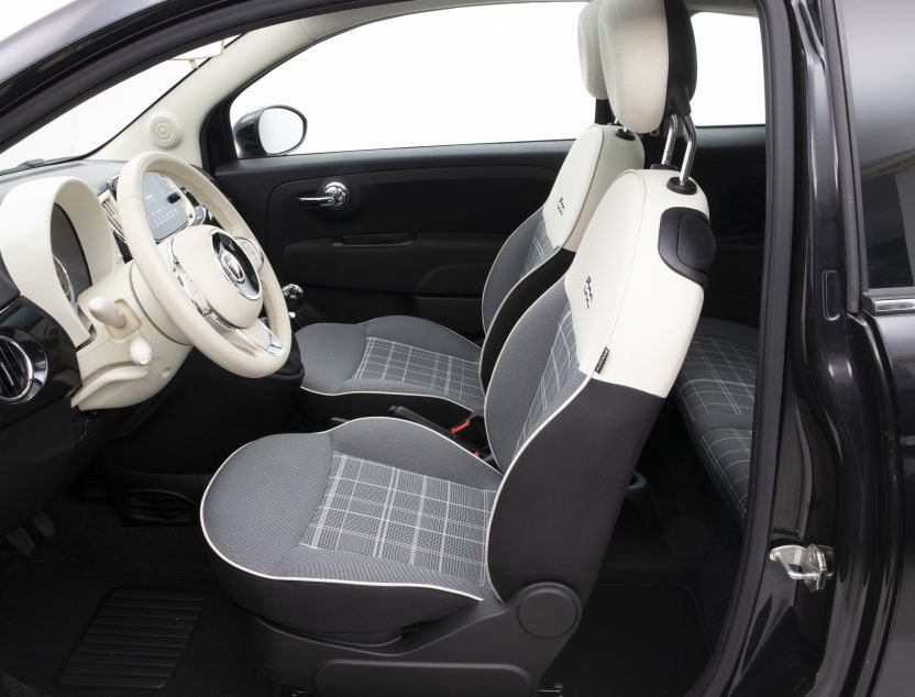 Interior de Fiat 500