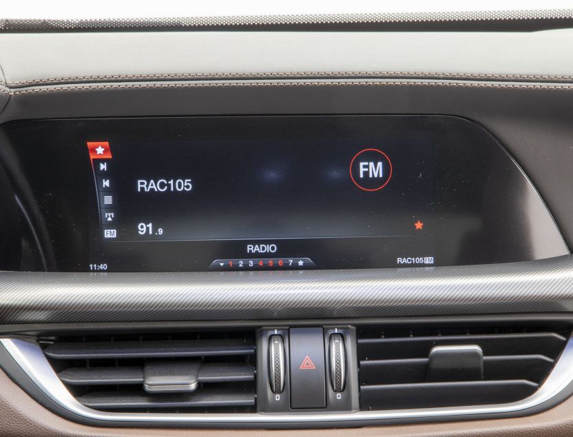 Interior de Alfa Romeo STELVIO