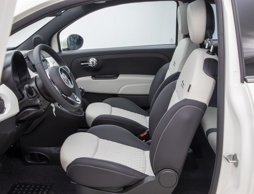 Interior de Fiat 500