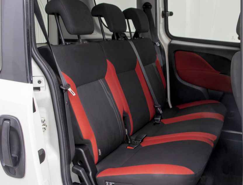 Interior de Fiat Doblo