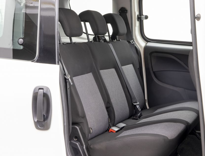 Interior de Fiat Doblo