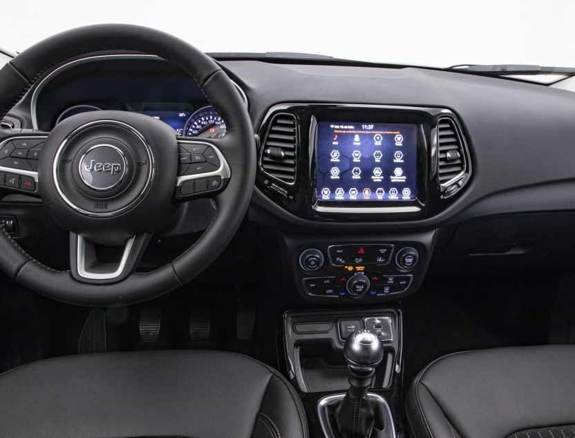 Interior de Jeep Compass