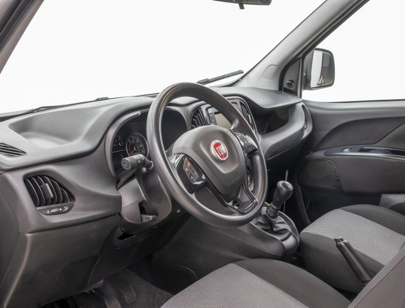 Interior de Fiat Doblo