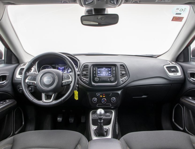 Interior de Jeep Compass