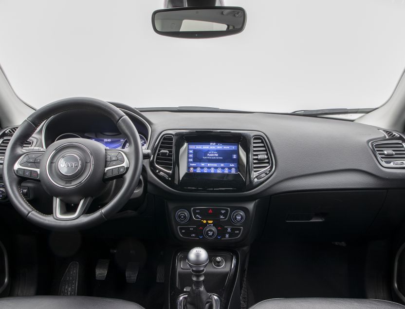 Interior de Jeep Compass