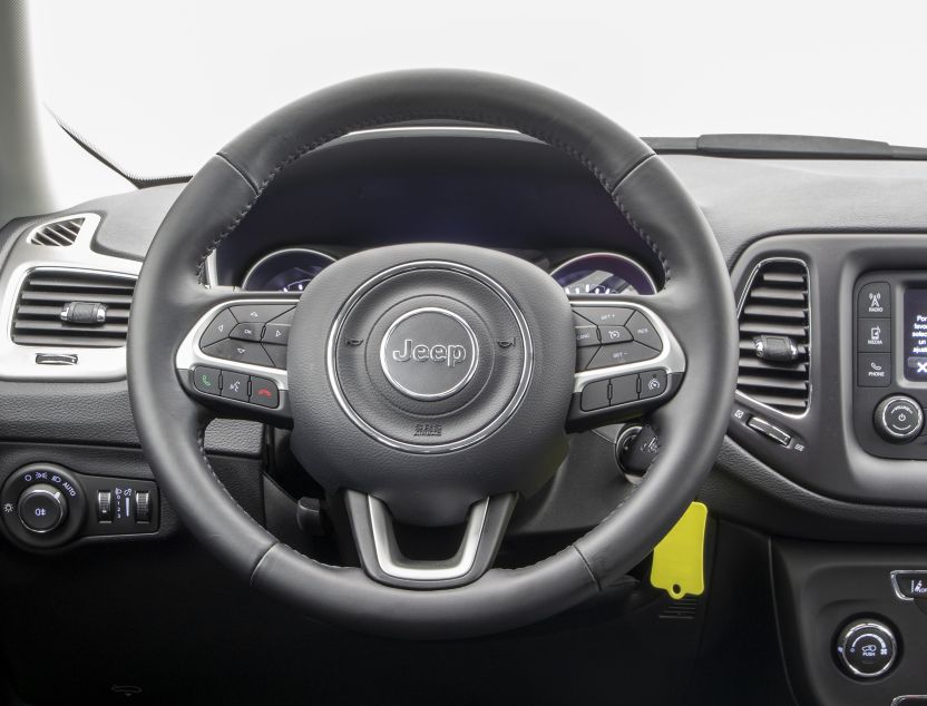 Interior de Jeep Compass