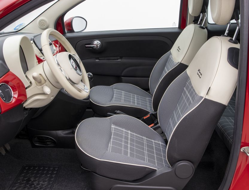 Interior de Fiat 500