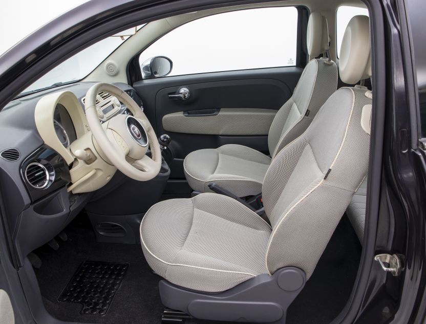 Interior de Fiat 500