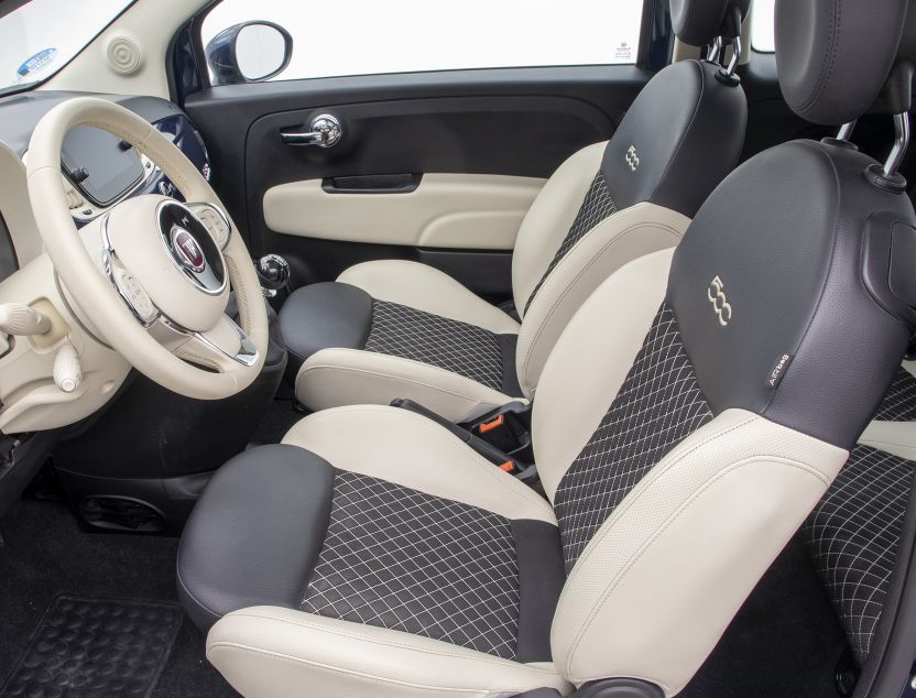 Interior de Fiat 500