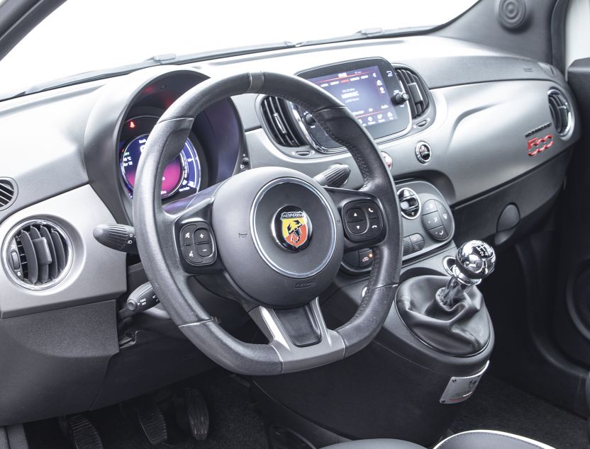 Interior de Fiat 500