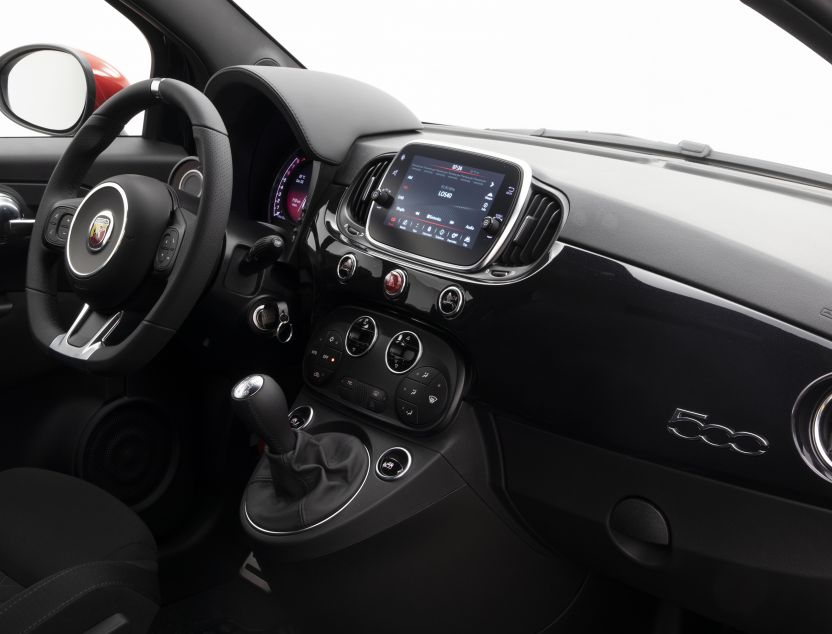 Interior de Abarth 500