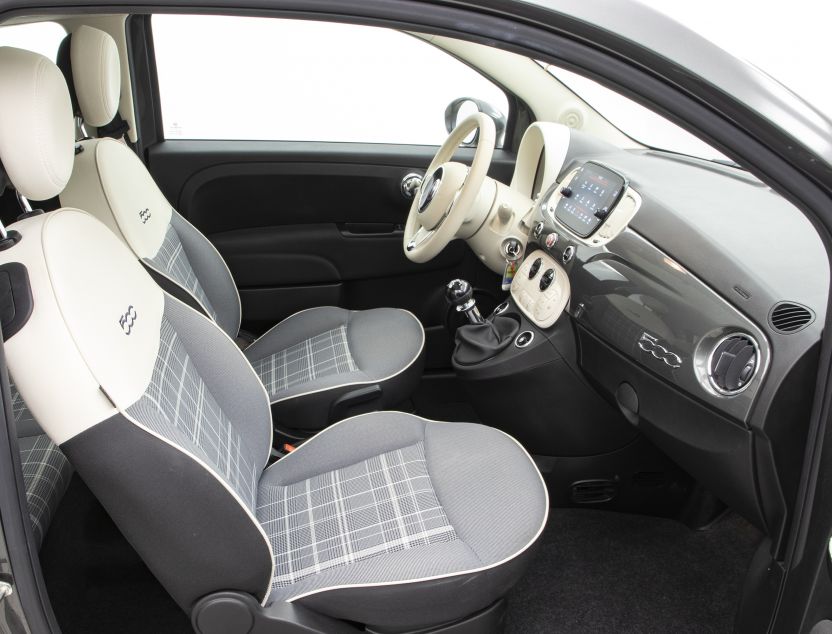 Interior de Fiat 500