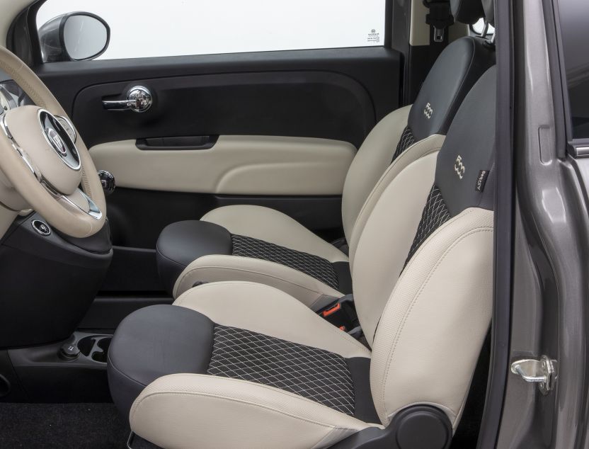 Interior de Fiat 500
