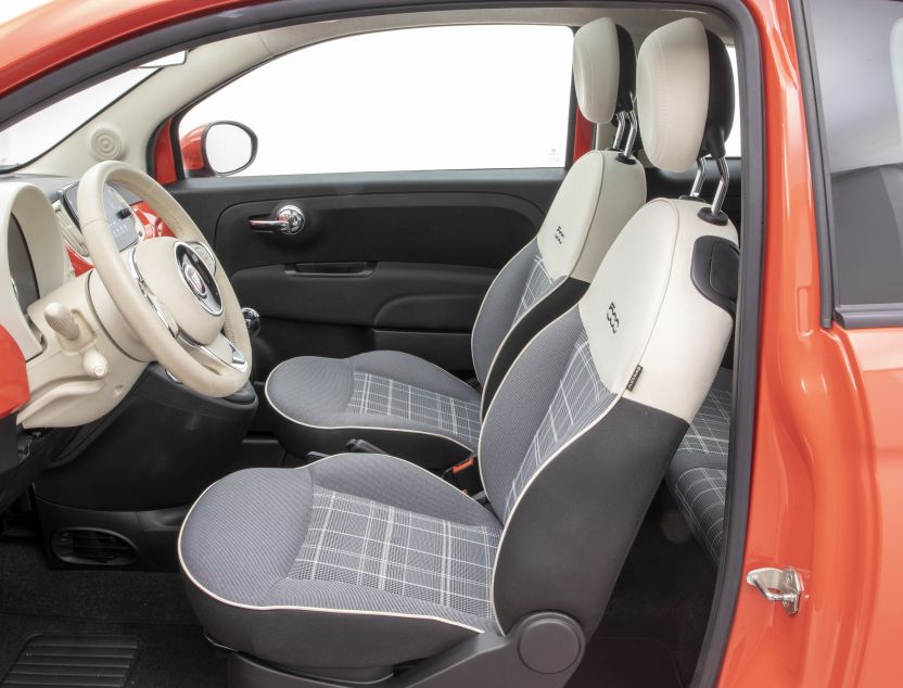 Interior de Fiat 500