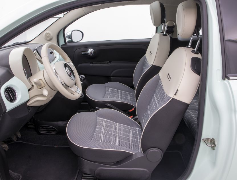 Interior de Fiat 500