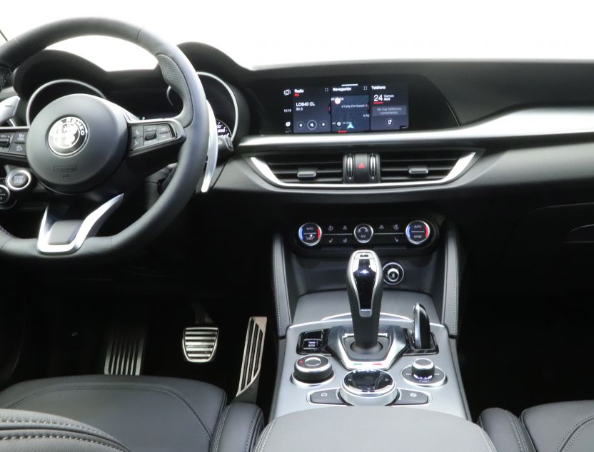 Interior de Alfa Romeo STELVIO