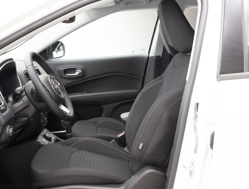 Interior de Jeep Compass