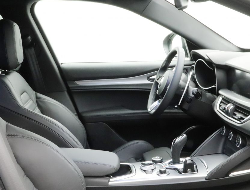 Interior de Alfa Romeo STELVIO