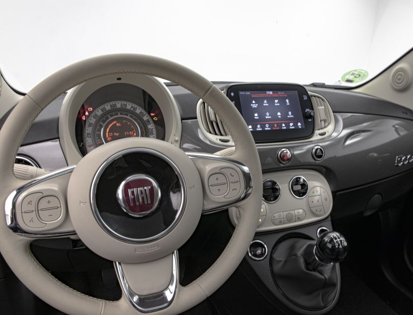 Interior de Fiat 500