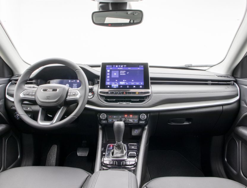 Interior de Jeep Compass