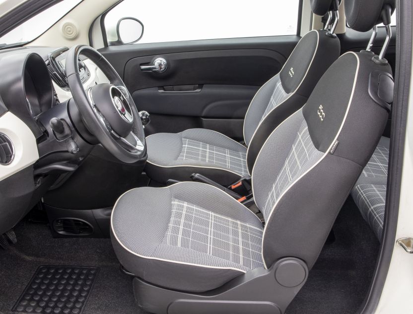 Interior de Fiat 500