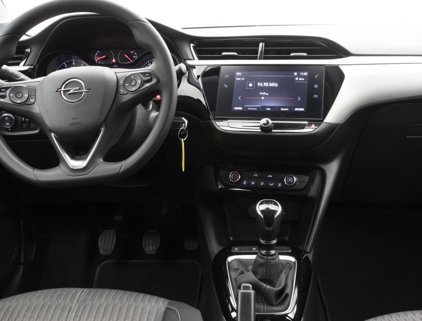 Interior de Opel Corsa